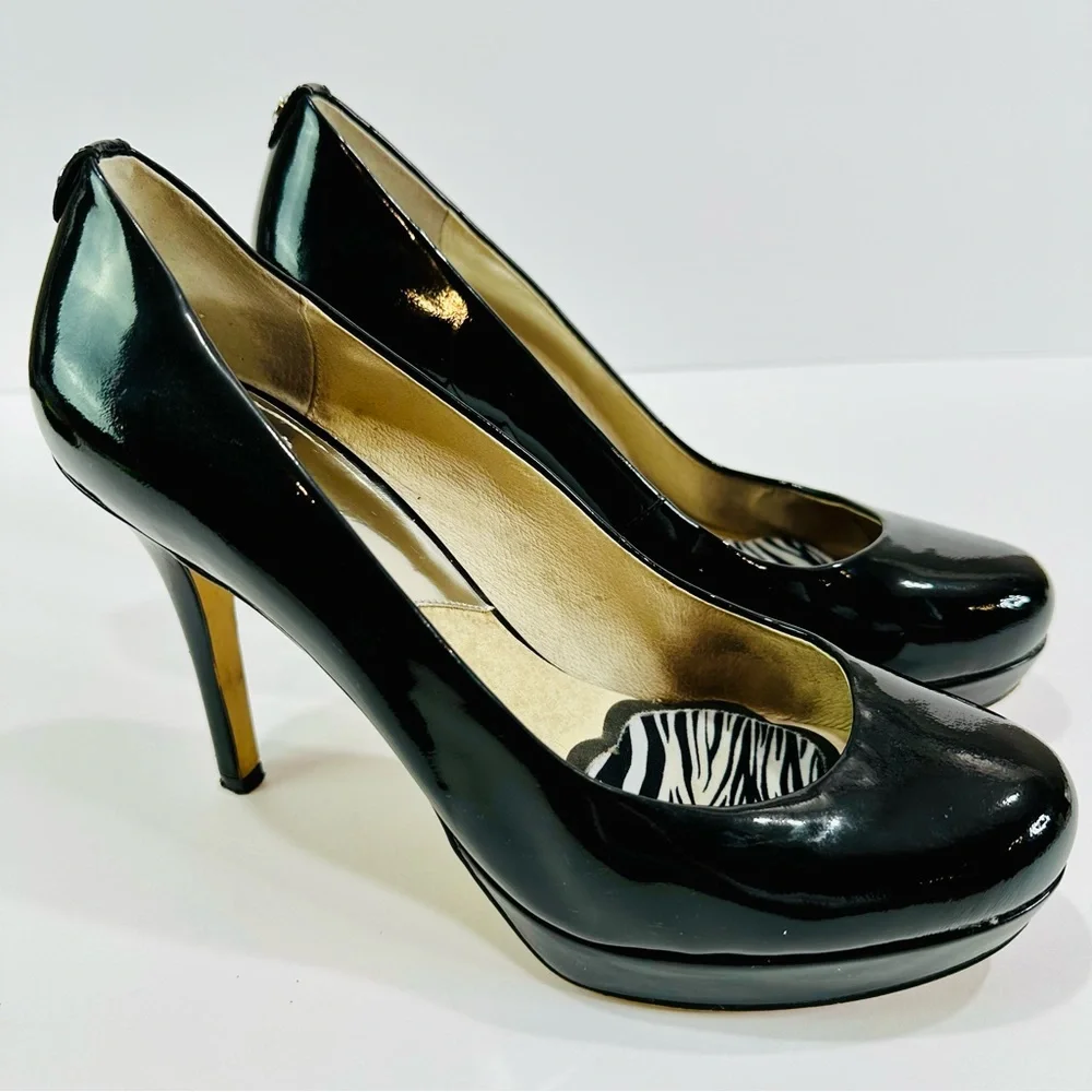 MICHAEL KORS IONNA BLACK SIZE 8 1/2 PATENT LEATHER 4” HEELS GREAT CONDITION